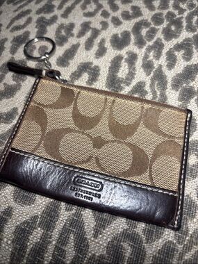 Coach key ring zip up card wallet change purse small keychain wallet brown logo